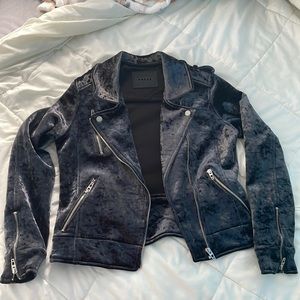 NEVER WORN JACKET
